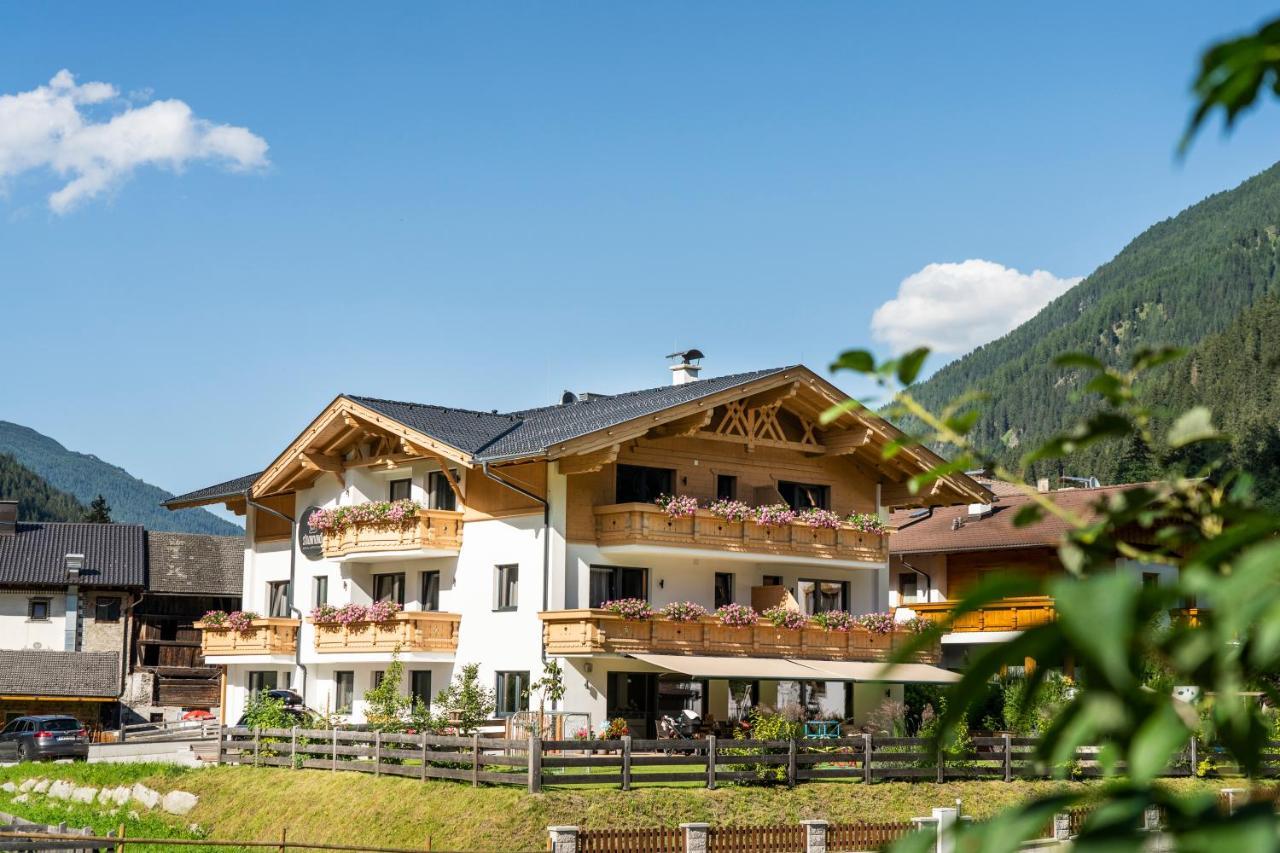 stoanmandl Wohlfühlappartements Neustift im Stubaital Exterior foto