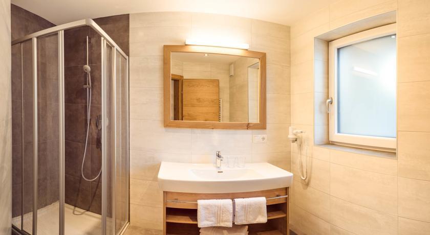 stoanmandl Wohlfühlappartements Neustift im Stubaital Zimmer foto
